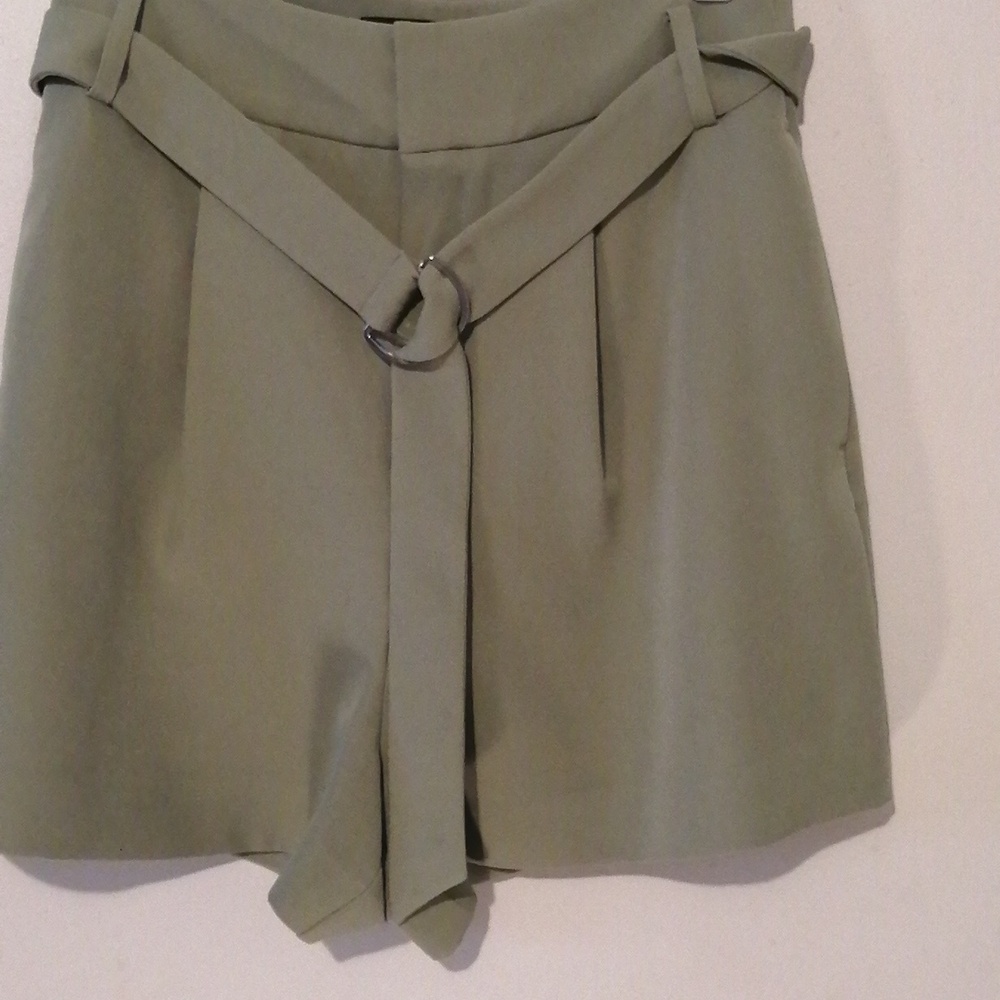 Short pants